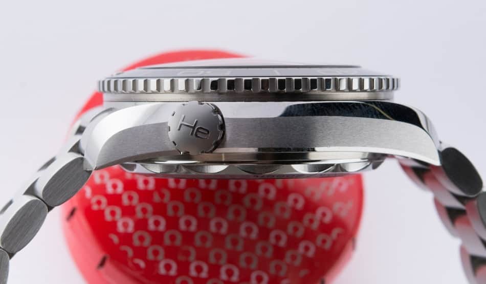 omega case he